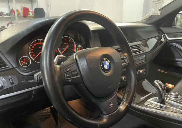 BMW Seria 5 cena 58900 przebieg: 211500, rok produkcji 2012 z Świecie małe 529